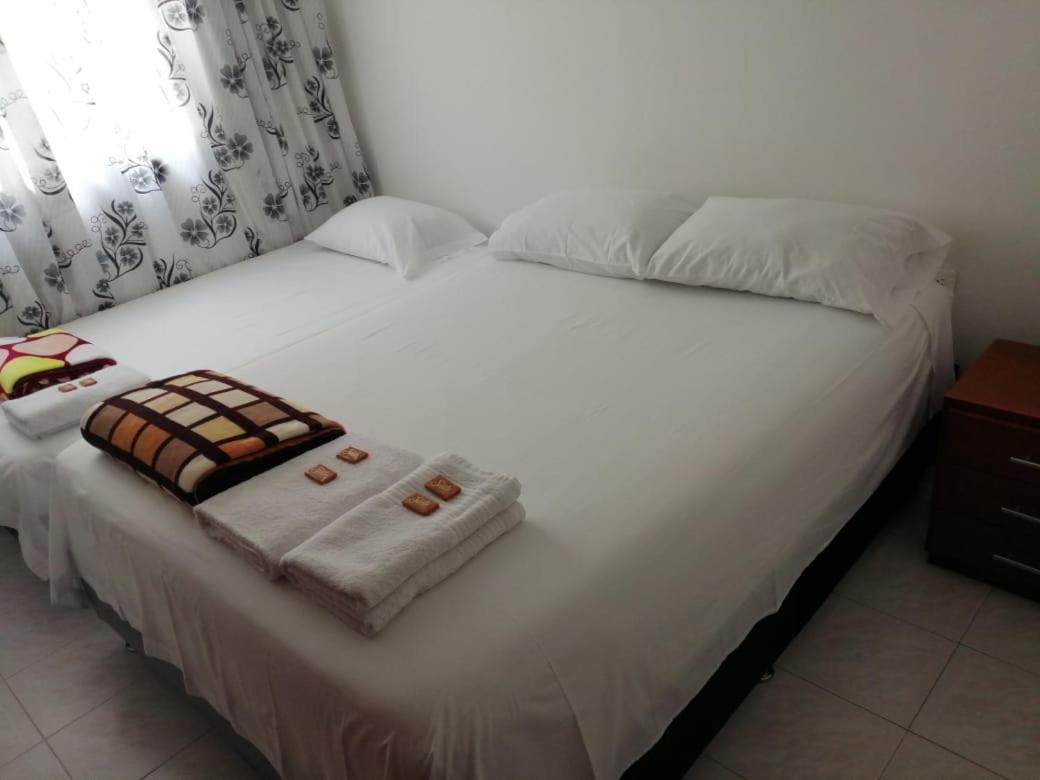 Hostal Dante San Gil Ngoại thất bức ảnh